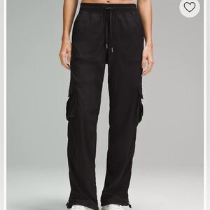 Lululemon Dance Studio Relaxed-Fit Mid-Rise Cargo Pant *Asia Fit* Size Large